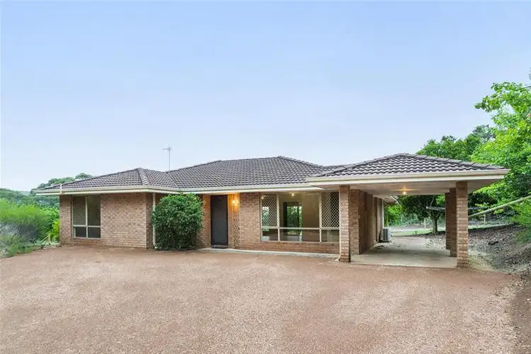 20 Peet Road, Roleystone WA 6111
