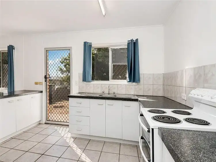 Fifth view of Homely house listing, 7 McCosker  Street, Riverview QLD 4303