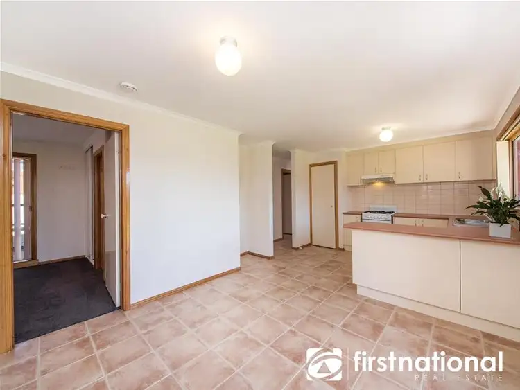 Fifth view of Homely house listing, 7 Lauren Square, Pakenham VIC 3810