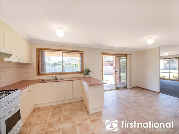 Sixth view of Homely house listing, 7 Lauren Square, Pakenham VIC 3810