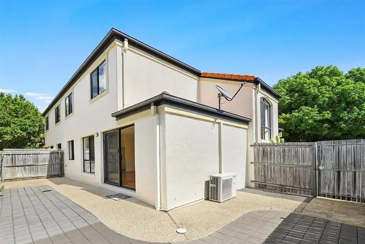 Seventh view of Homely townhouse listing, 2/123 Pohlman Street, Southport QLD 4215