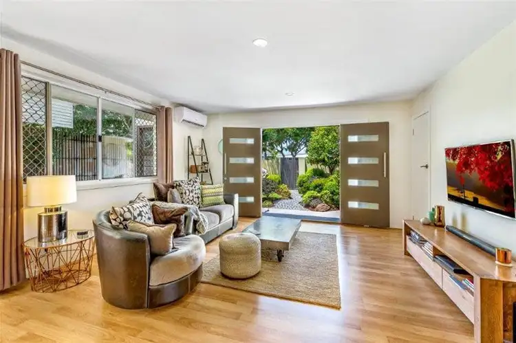 Second view of Homely house listing, 27 Coogeen Street, Sorrento QLD 4217