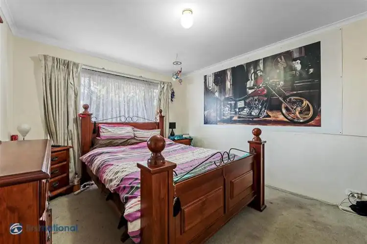 Fifth view of Homely house listing, 52 Langdon Crescent, Craigieburn VIC 3064