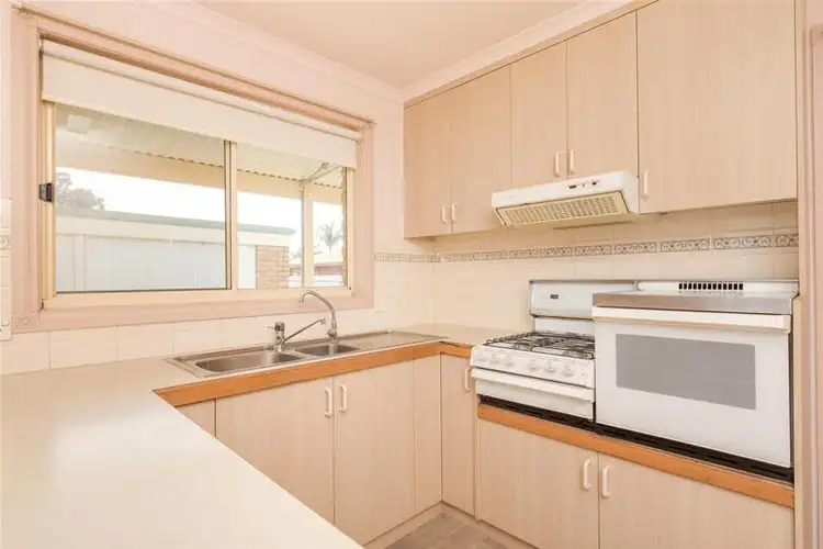 Fifth view of Homely unit listing, 2/12 Caffrey Court, Irymple VIC 3498