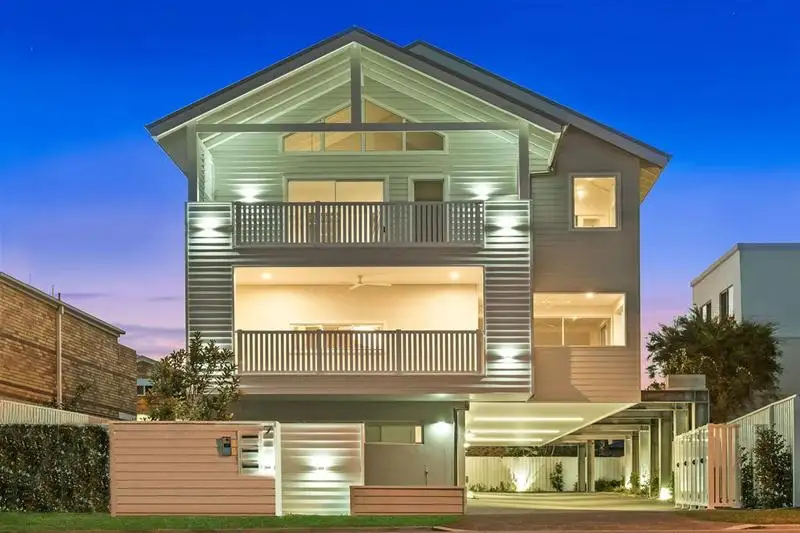 Main view of Homely townhouse listing, Villa 3/7 Twenty Fifth Avenue, Palm Beach QLD 4221