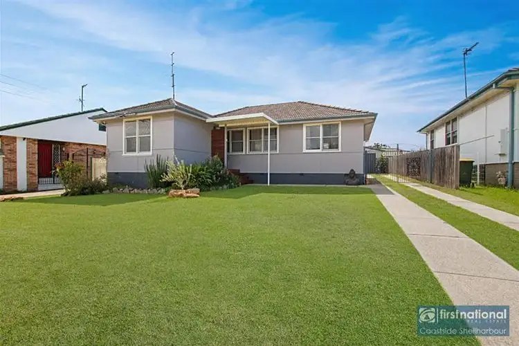 17 Woodfull Street, Warilla NSW 2528