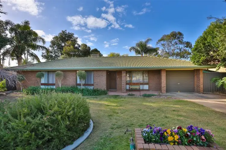 Main view of Homely house listing, 5 Morris Place, Buronga NSW 2739