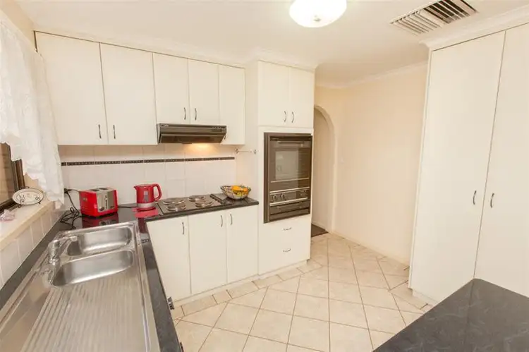 Fifth view of Homely house listing, 5 Morris Place, Buronga NSW 2739