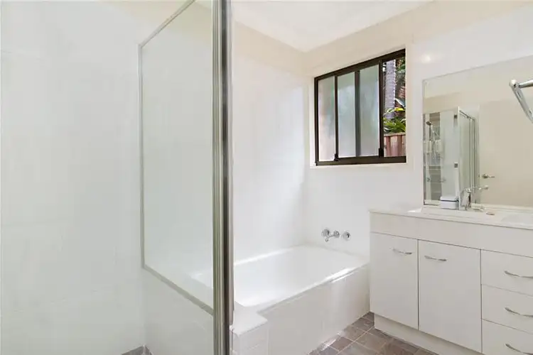 Fifth view of Homely apartment listing, 3/6 Barbet Place, Burleigh Waters QLD 4220