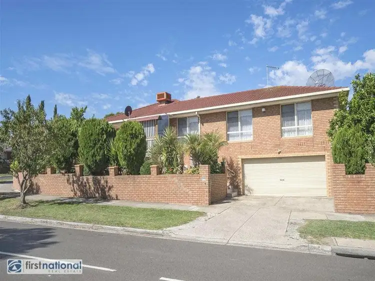 24 Bicentennial Crescent, Meadow Heights VIC 3048