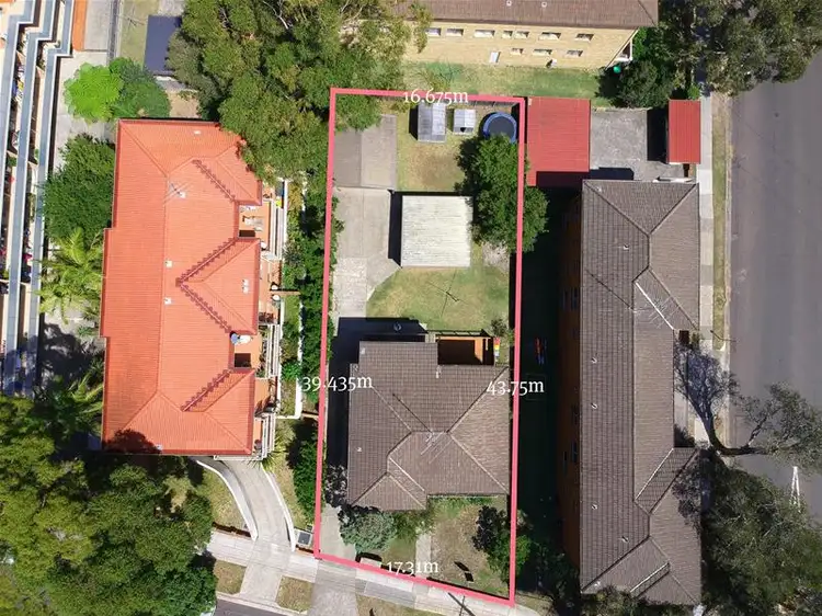 Second view of Homely unit listing, 2/32 Westminster Avenue, Dee Why NSW 2099