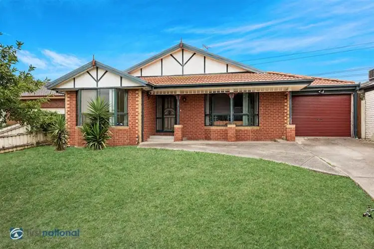 5 Baynton Crescent