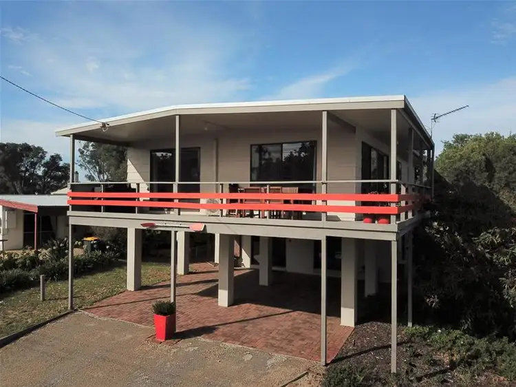 21 Holmes Street, Loch Sport VIC 3851