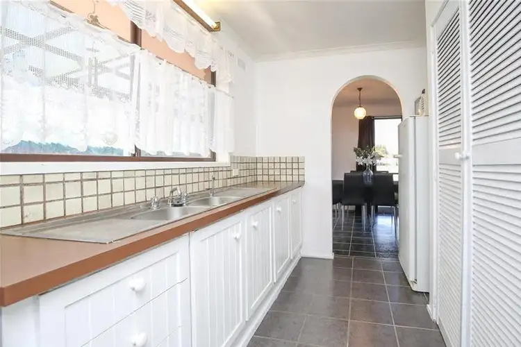 Sixth view of Homely house listing, 208 Thirteenth  Street, Mildura VIC 3500