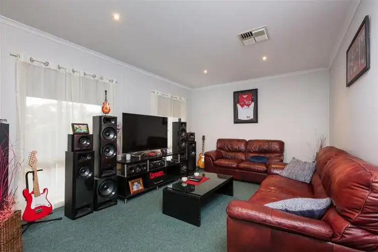 Second view of Homely house listing, 4 Thames Place, Mildura VIC 3500