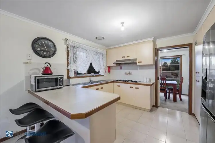 Fifth view of Homely house listing, 10 Keogh Court, Meadow Heights VIC 3048