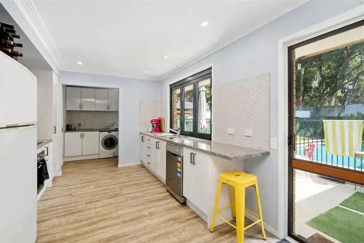 Sixth view of Homely house listing, 10 Myrtle Court, Palm Beach QLD 4221