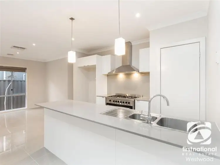 Fifth view of Homely house listing, 7 Brockwell Crescent, Manor Lakes VIC 3024