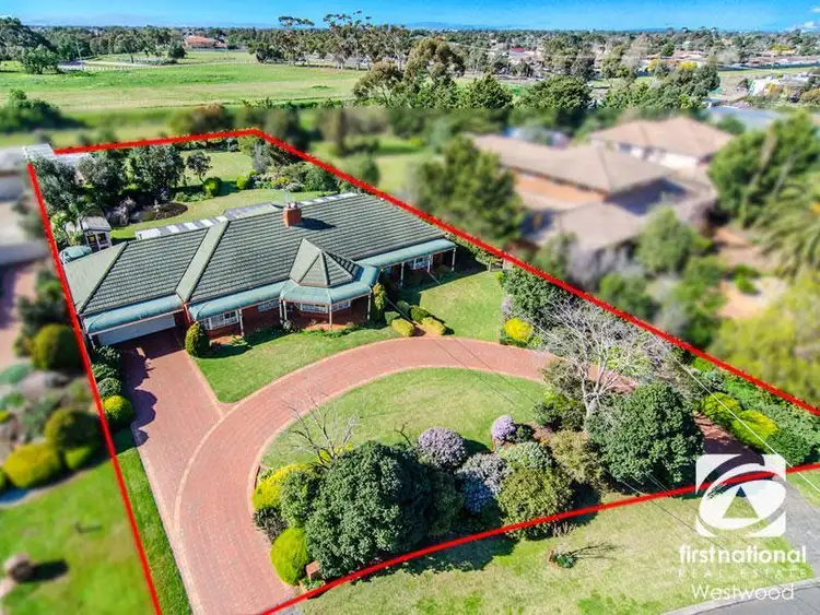 12 De Garis Place, Werribee VIC 3030