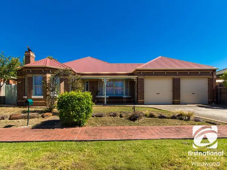 13 Newminster Way, Point Cook VIC 3030