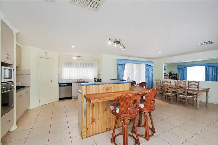 25 Glencoe Avenue, Truganina VIC 3029