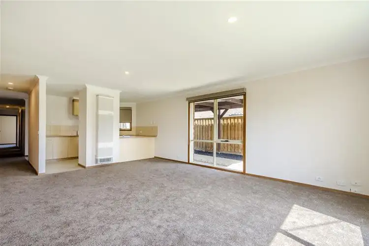 2/37 Rowes Road, Werribee VIC 3030