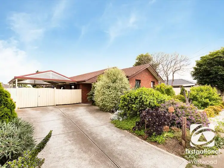 2 Hotham  Crescent, Hoppers Crossing VIC 3029