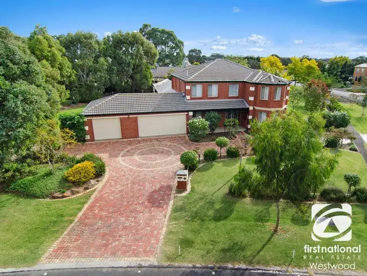 24 Riverbend Crescent, Werribee VIC 3030