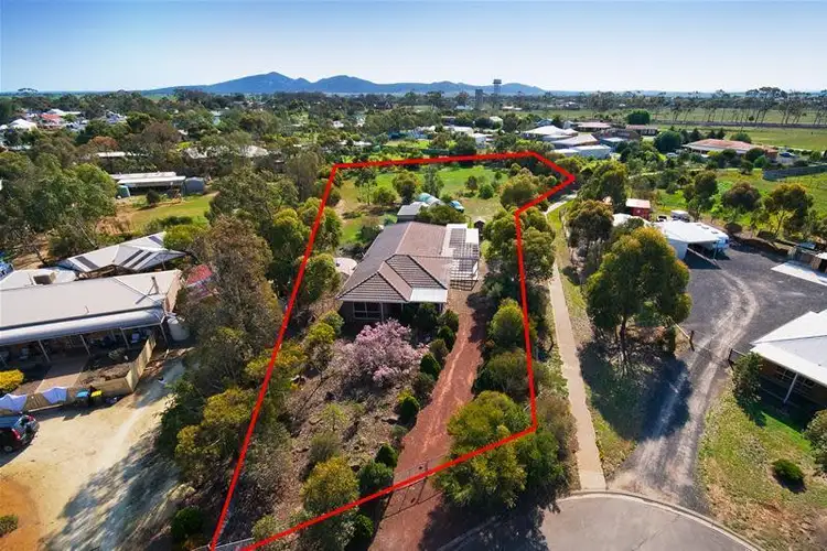 9 Harold Court, Little River VIC 3211