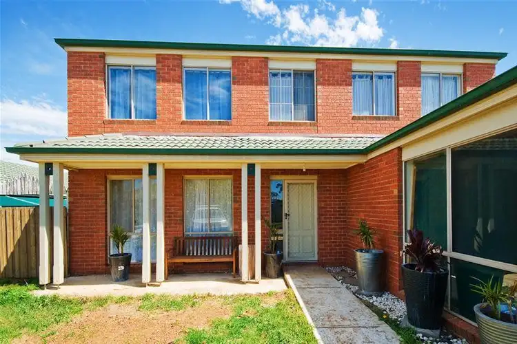 2 Gould Walk, Truganina VIC 3029