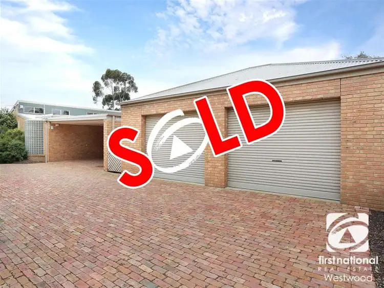 8B John Ball Place, Werribee VIC 3030