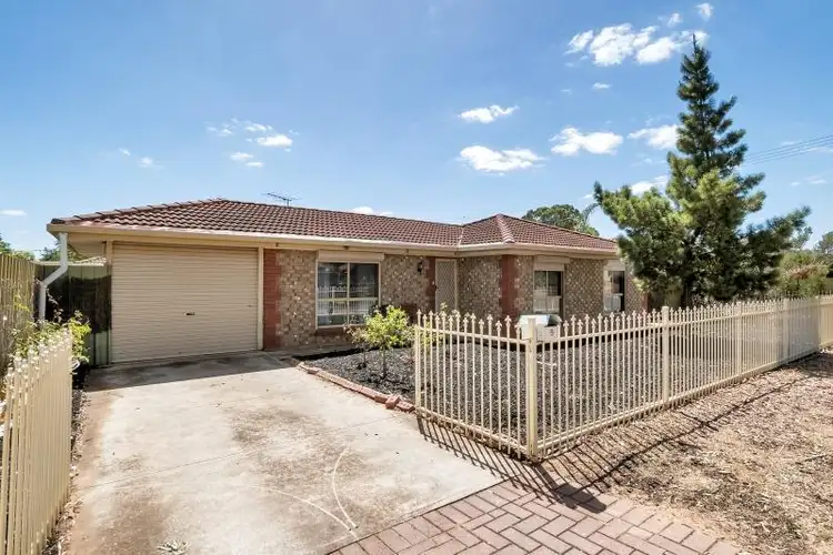 9 Moir Street, Smithfield SA 5114