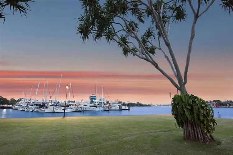 2/82 River Esplanade, Mooloolaba QLD 4557