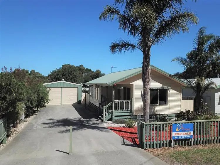 120 Toorak Avenue, Loch Sport VIC 3851