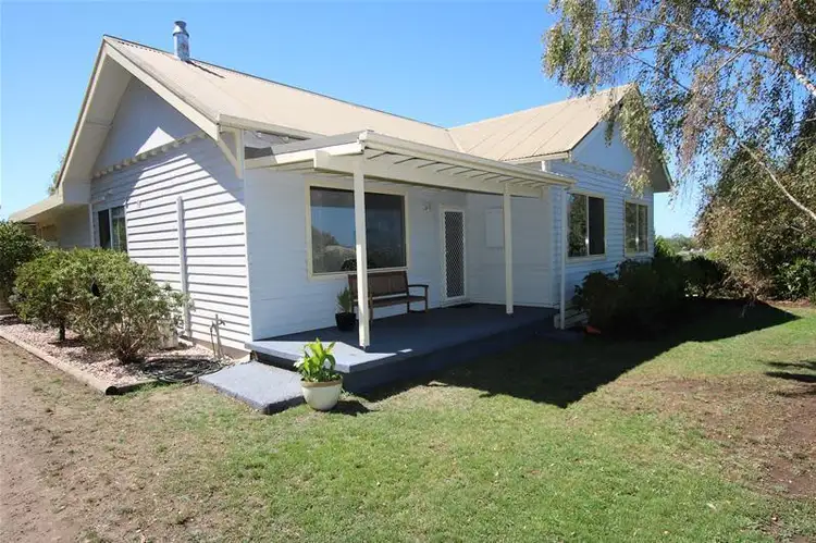 304 Bridge Road, Woodford VIC 3281