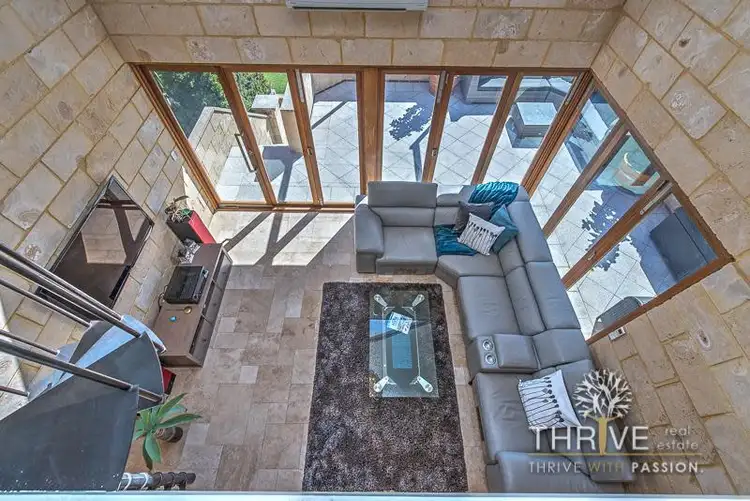 27 The Lakes  Boulevard, Jandakot WA 6164