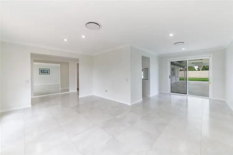 128 Barrier Reef Drive, Mermaid Waters QLD 4218