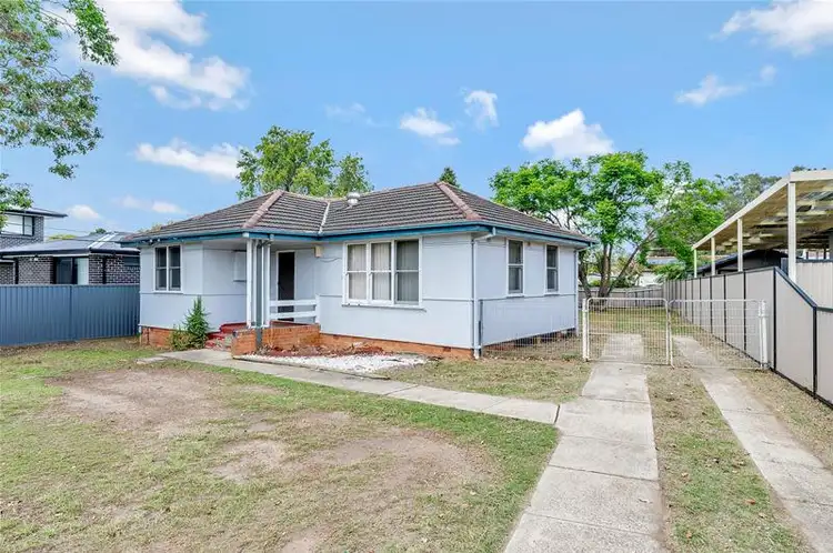263 Smithfield Road, Fairfield West NSW 2165