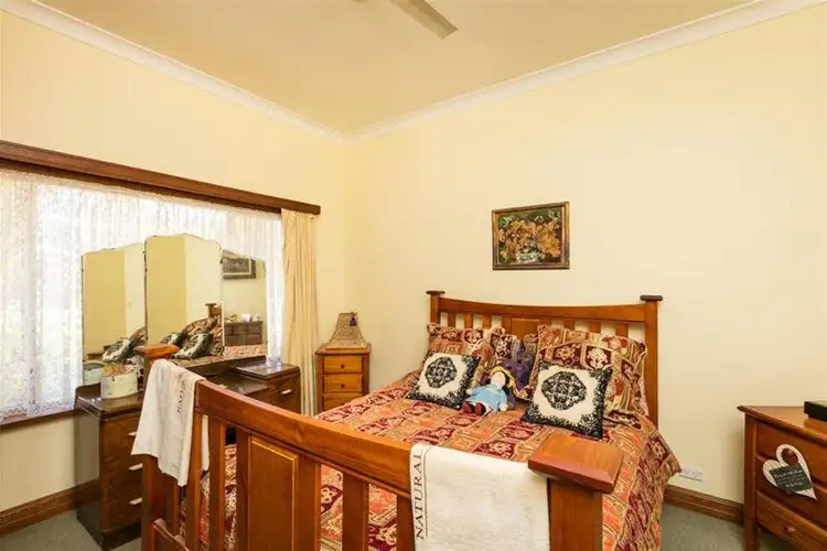 Sixth view of Homely house listing, 2 Cedar Avenue, Mildura VIC 3500