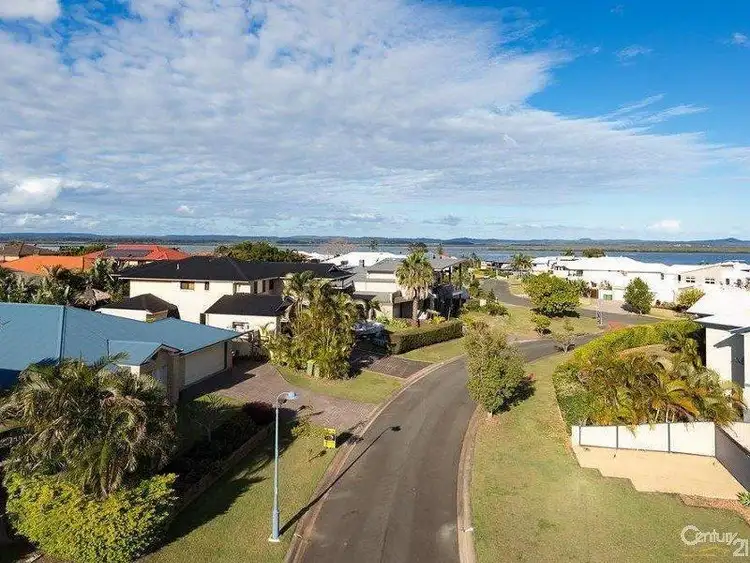 3 Seagrass P Place, Redland Bay QLD 4165