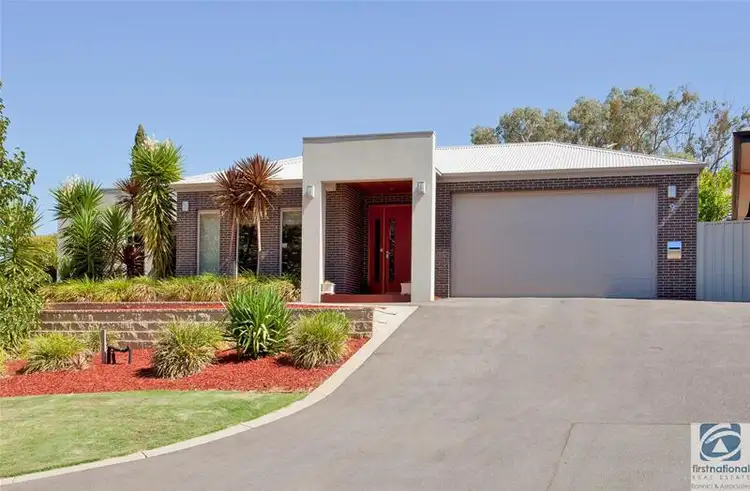 9 Pinehurst Fairway, Wodonga VIC 3690