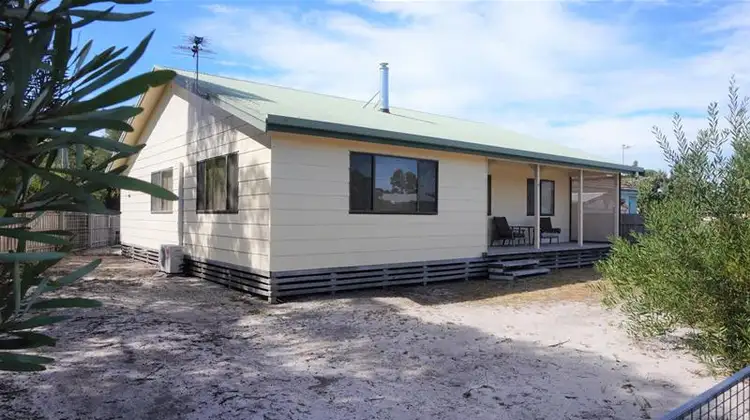 9 Bream Road, Loch Sport VIC 3851