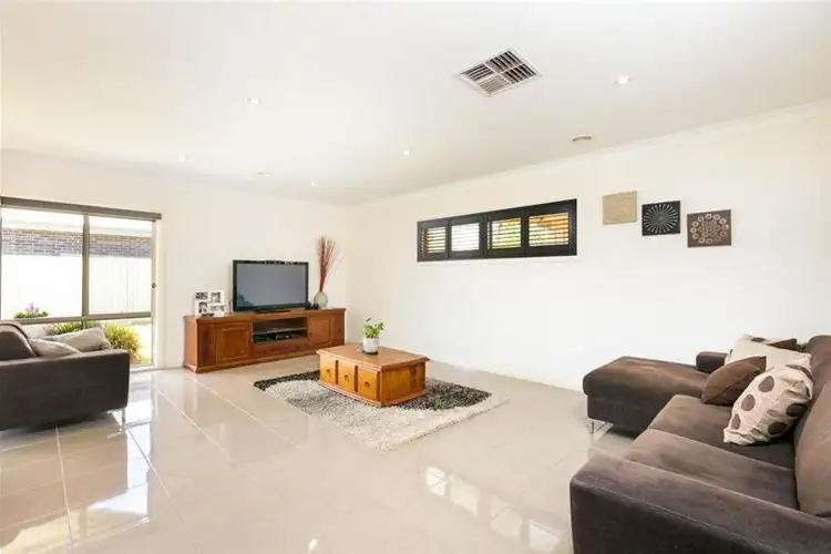 Seventh view of Homely house listing, 10 Nicholas Avenue, Mildura VIC 3500