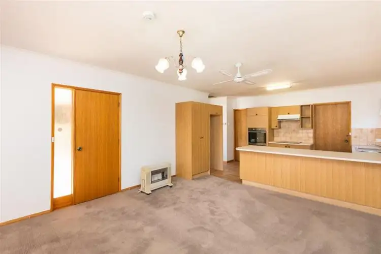 Fifth view of Homely unit listing, 1/303 Tenth Street, Mildura VIC 3500