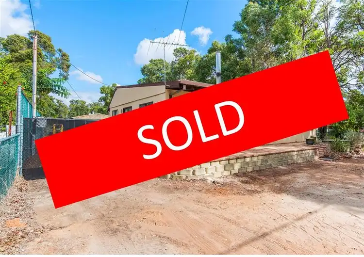42 Saunders Way, Karragullen WA 6111