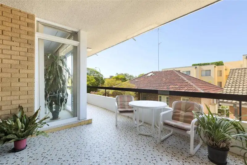 Main view of Homely unit listing, 2/83 Howard Avenue, Dee Why NSW 2099