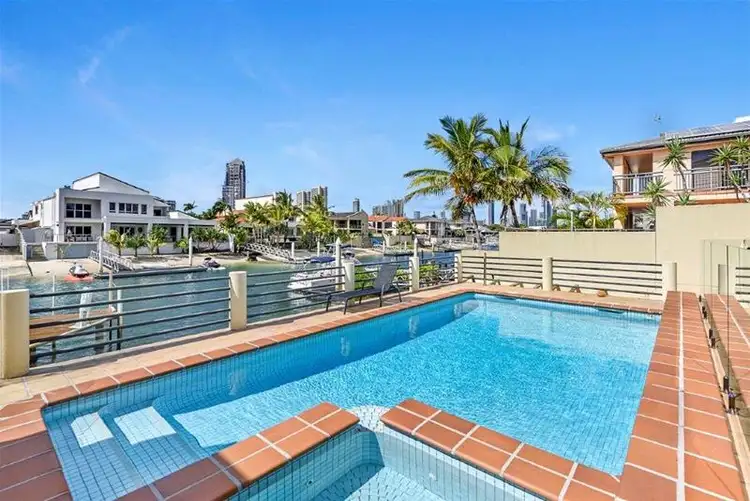 104 Commodore Drive, Paradise Waters QLD 4217