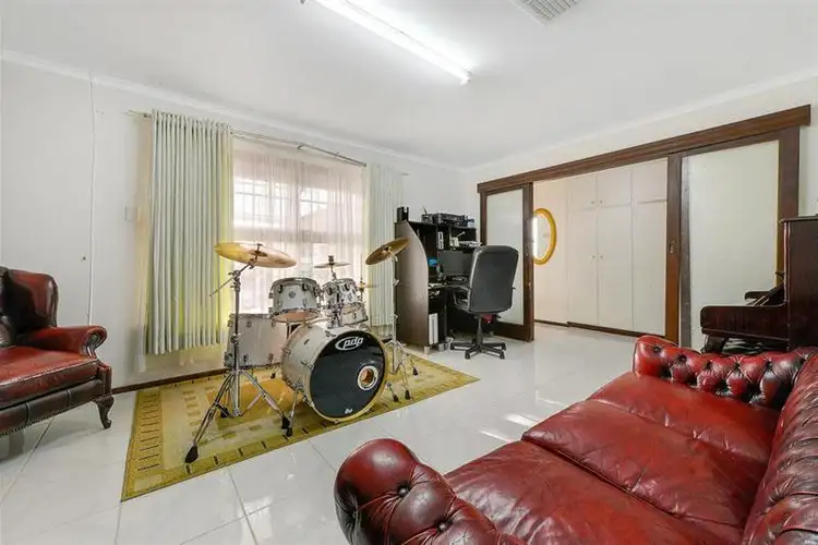 Fifth view of Homely house listing, 5a Tipperary Court, Salisbury Downs SA 5108