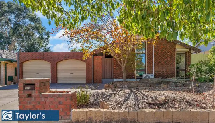 8 Dienelt Drive, Para Hills West SA 5096