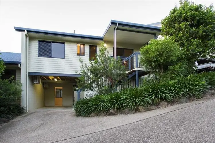 5/6 Border Drive, Cannonvale QLD 4802